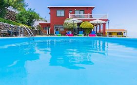 La Rivera Apartments
